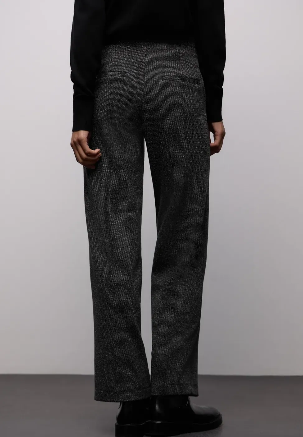 Straight Leg Jacquard Hose