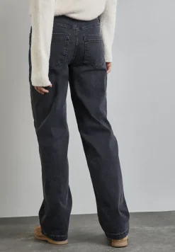 Straight Leg Jeans