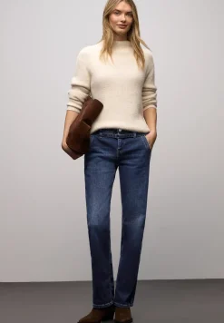 Straight Leg Jeans