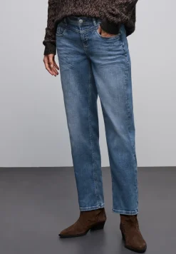 Straight Leg Jeans