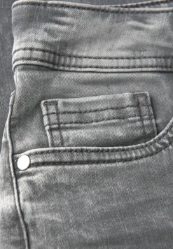 Straight Leg Jeans