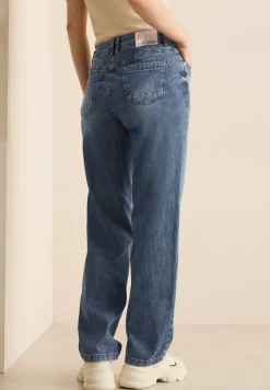 Straight Leg Jeans