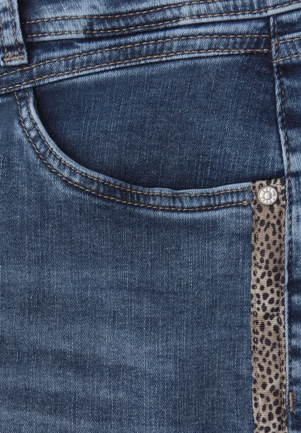 Straight Leg Jeans mit Tape