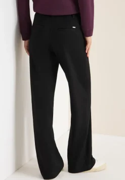 Straight Leg Jersey-Hose