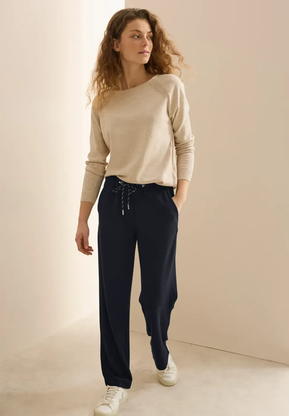 Straight Leg Strukturhose