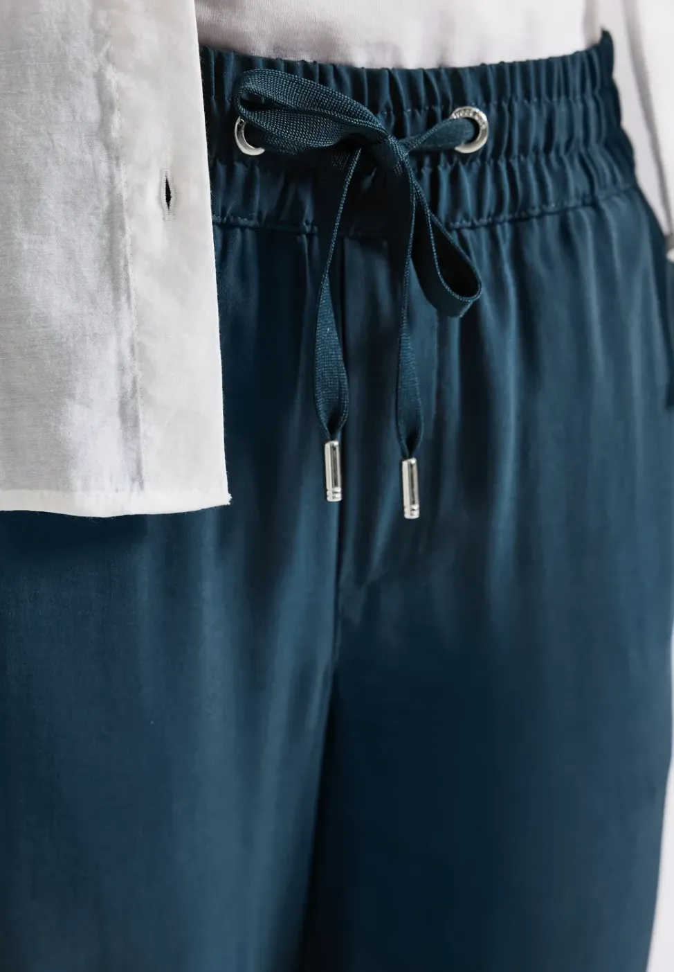 Straight Leg Twill Hose