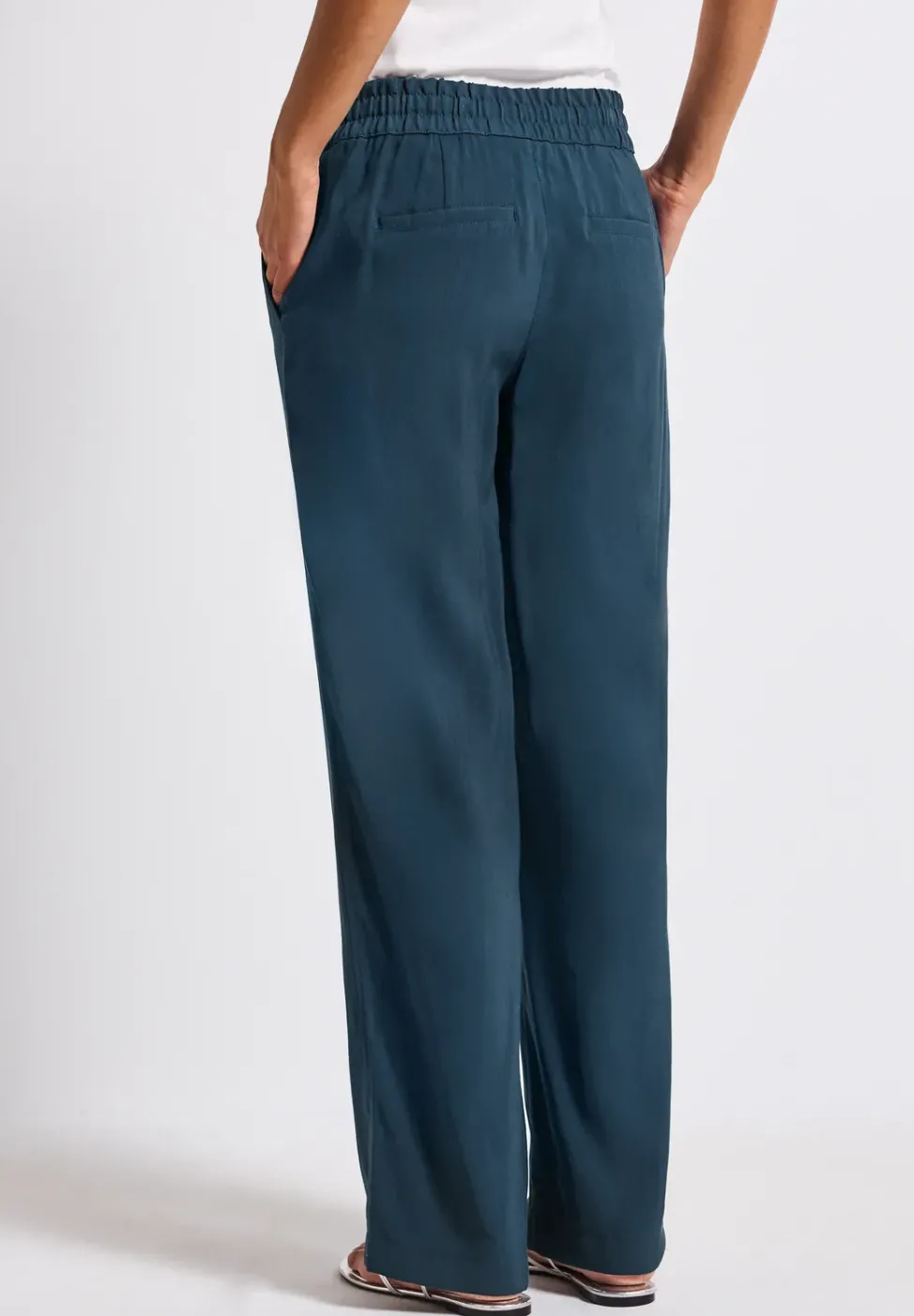 Straight Leg Twill Hose
