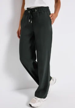 Straight Leg Twill Hose