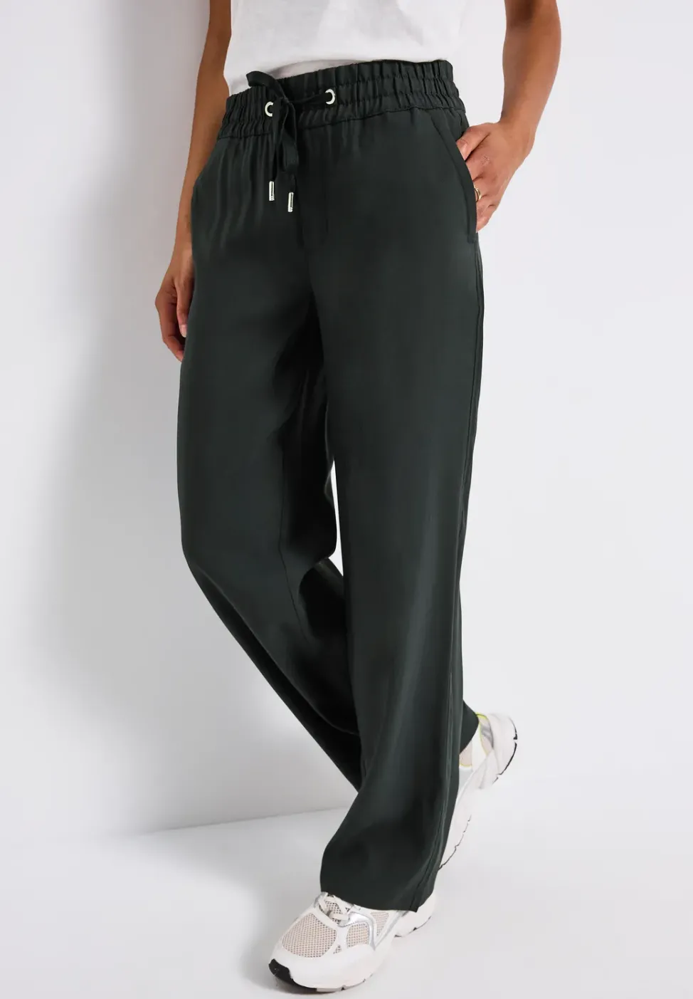 Straight Leg Twill Hose