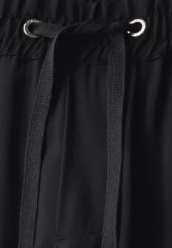 Straight Leg Twill Hose