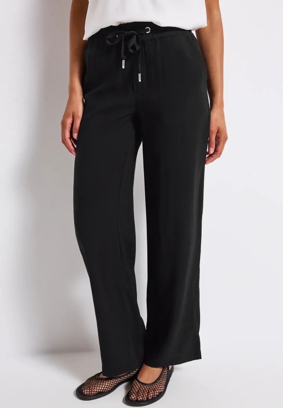 Straight Leg Twill Hose