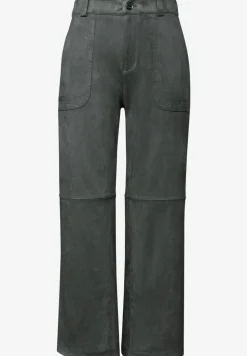Straight Leg Velourshose