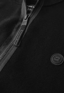 Strickjacke mit Stehkragen