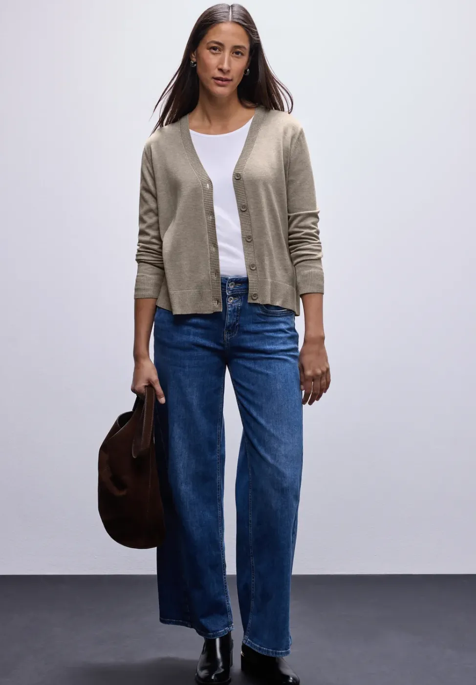 Strickjacke mit V-Ausschnitt