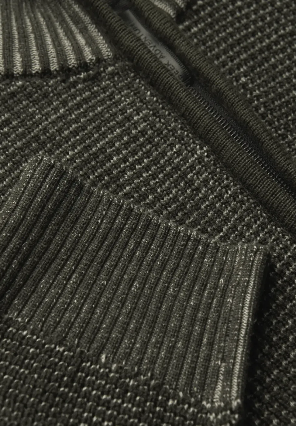 Strickjacke mit Zipper