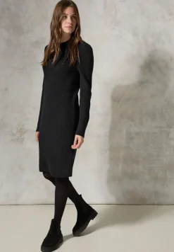 Strickkleid