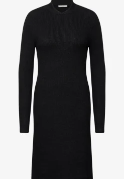 Strickkleid