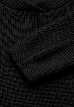 Strickkleid