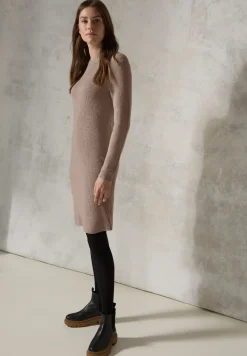 Strickkleid
