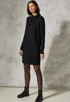 Strickkleid mit Glitzer