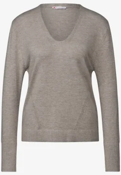 Strickpullover mit Details