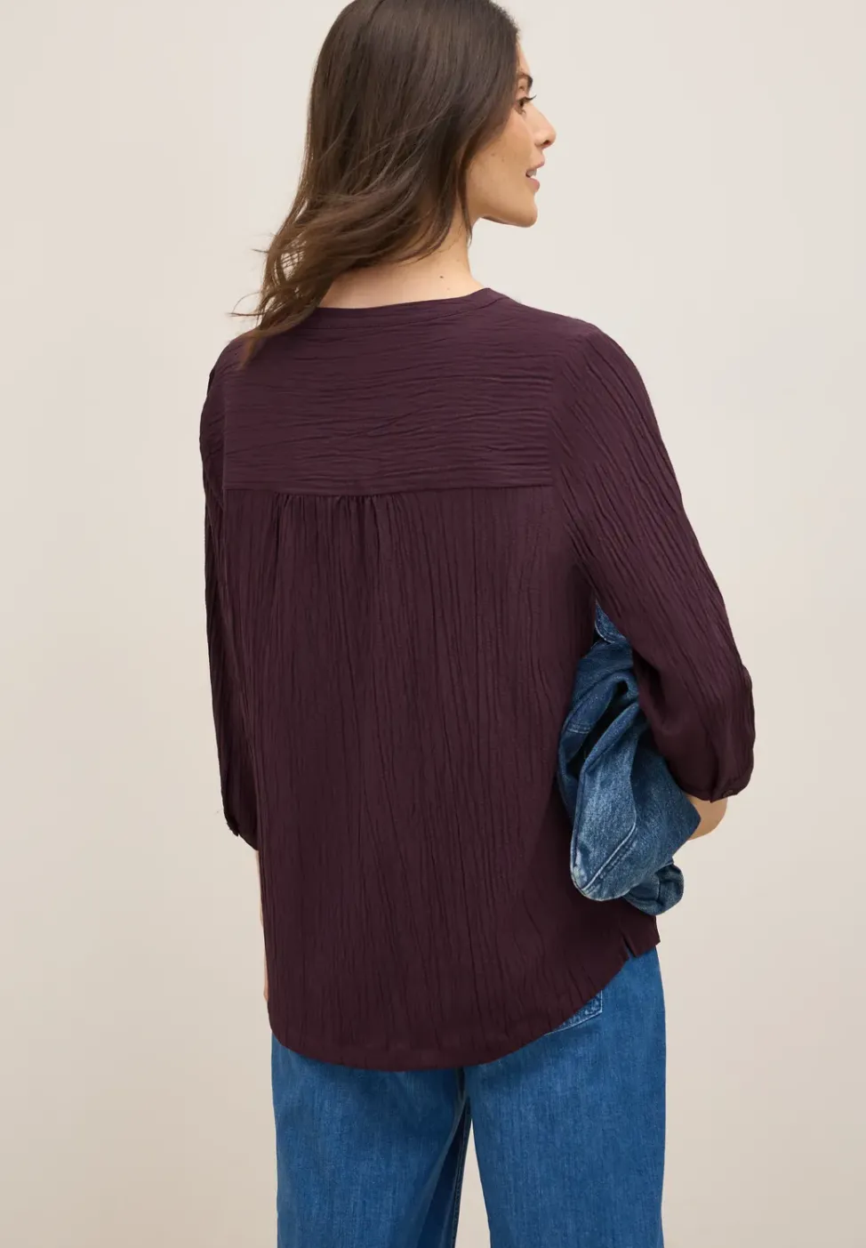 Strukturbluse in Unifarbe