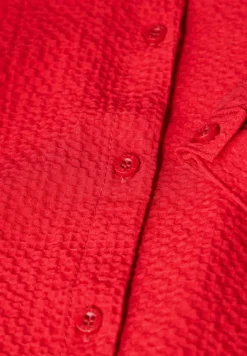 Strukturbluse mit Stickerei