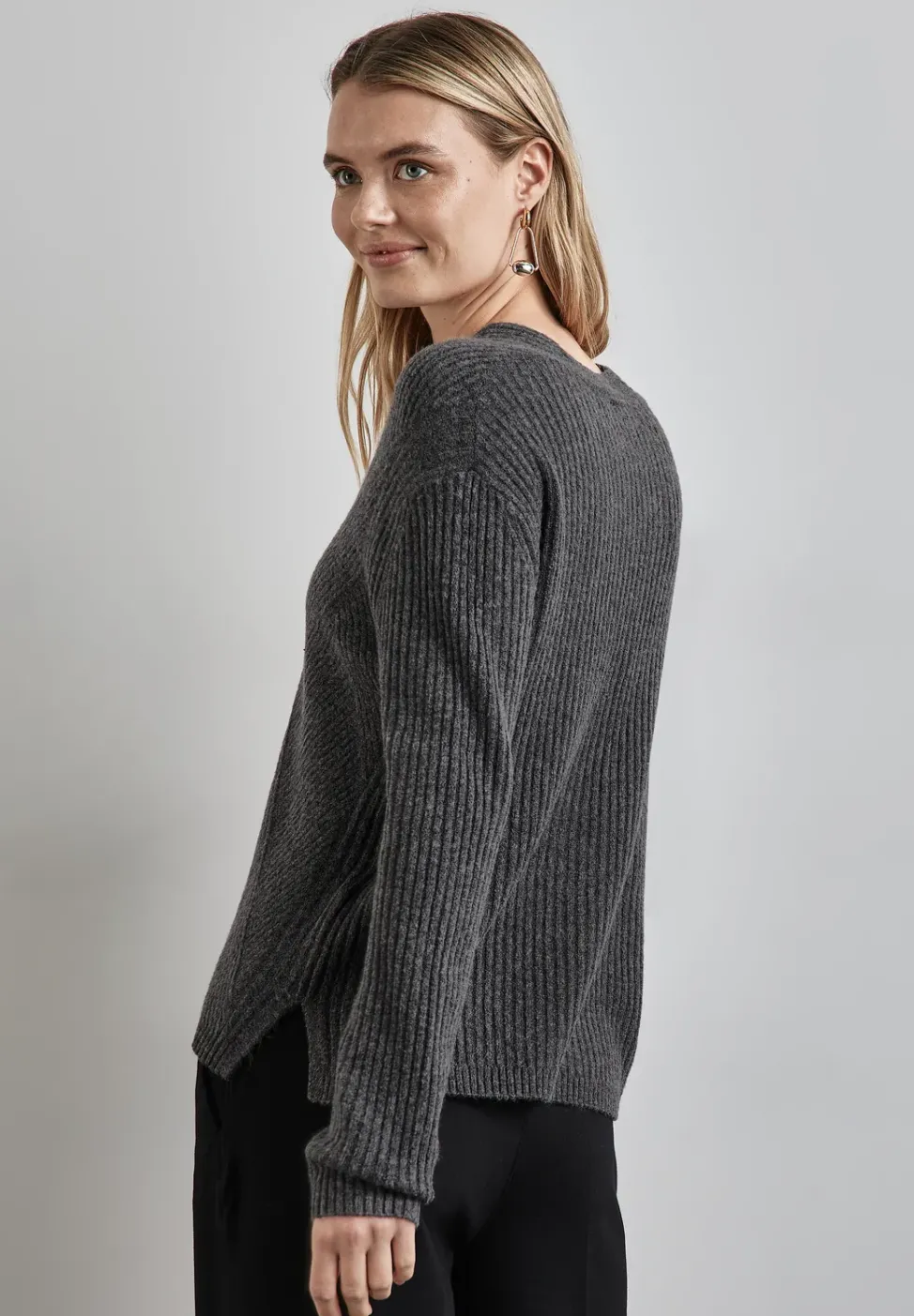 Struktur-Pullover