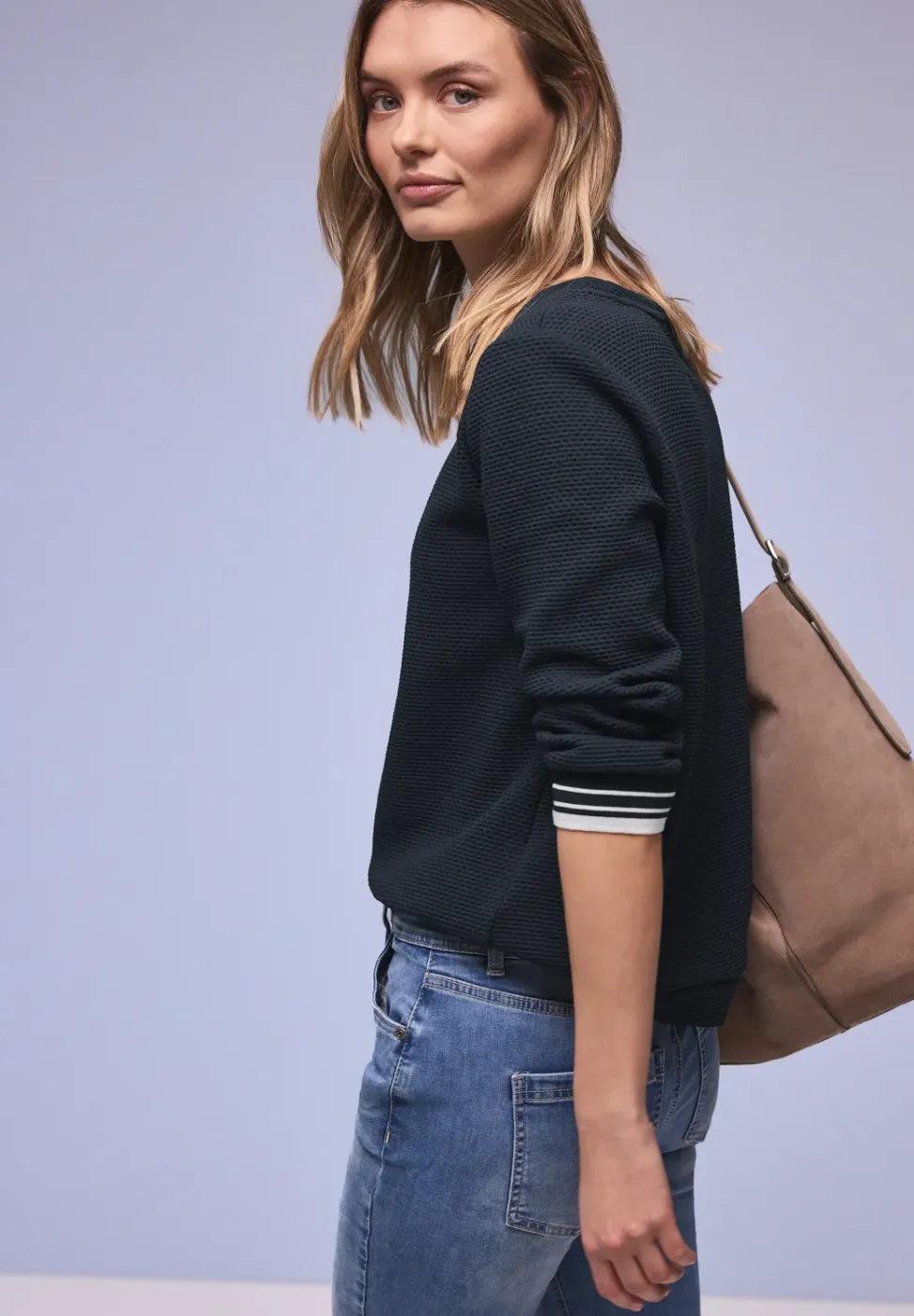 Strukturshirt mit Details