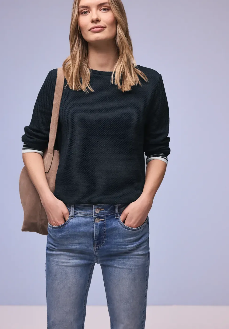 Strukturshirt mit Details