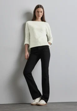 Strukturshirt mit Details