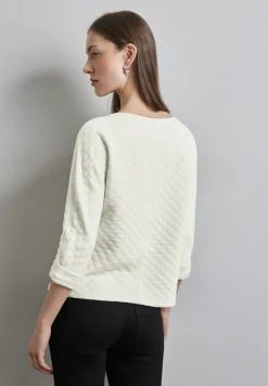 Strukturshirt mit Details