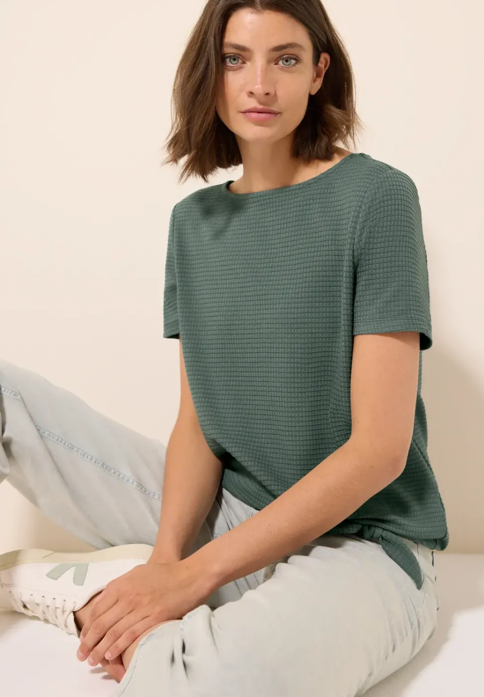 Strukturshirt mit Knoten