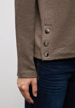 Strukturshirt mit Knöpfen
