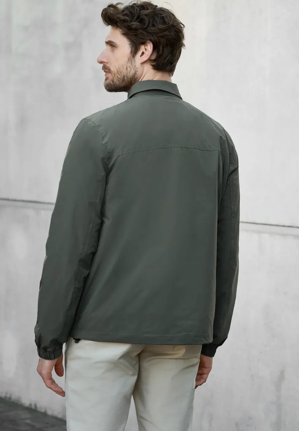 Super leichtes Overshirt