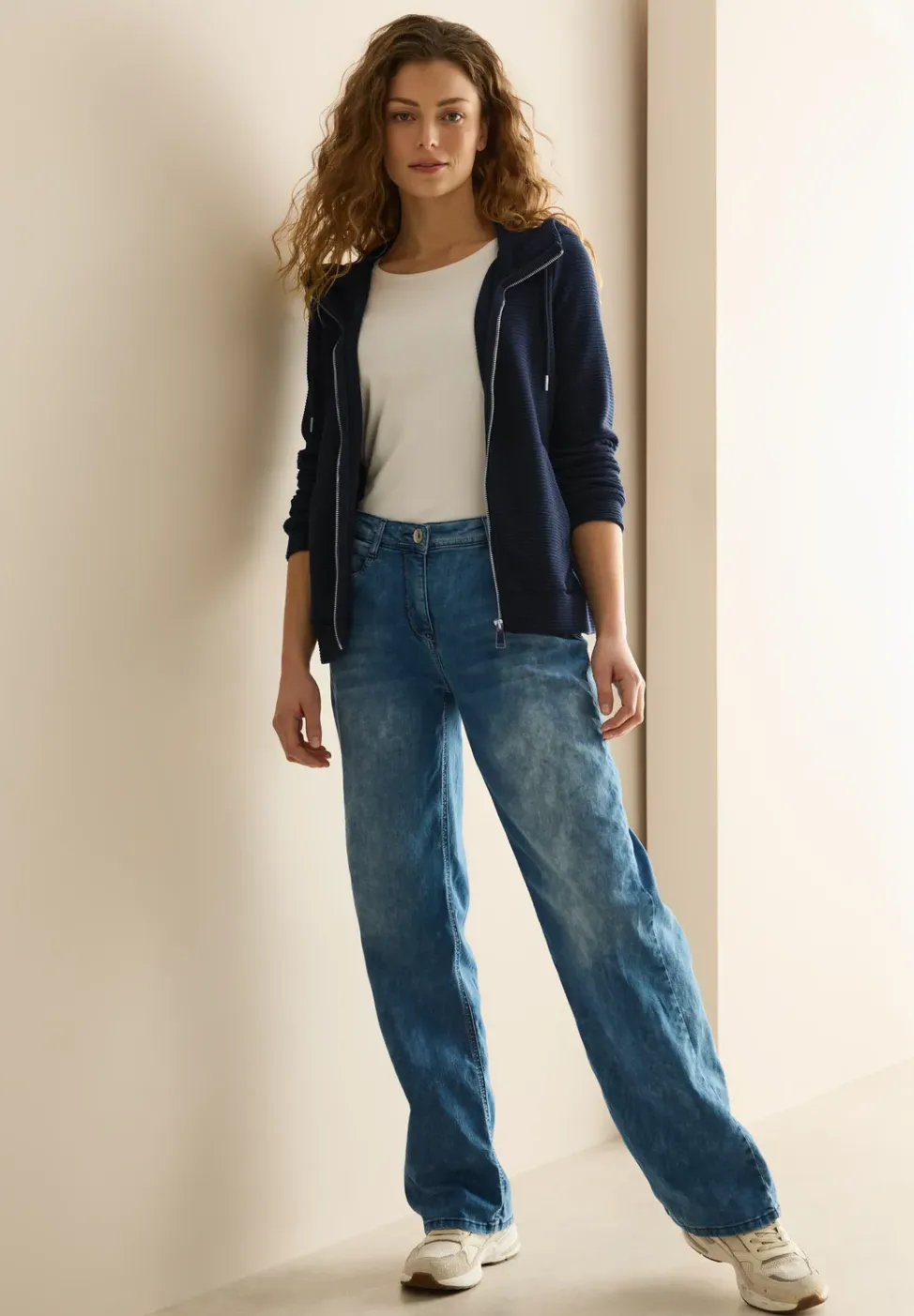 Sweatjacke mit Struktur