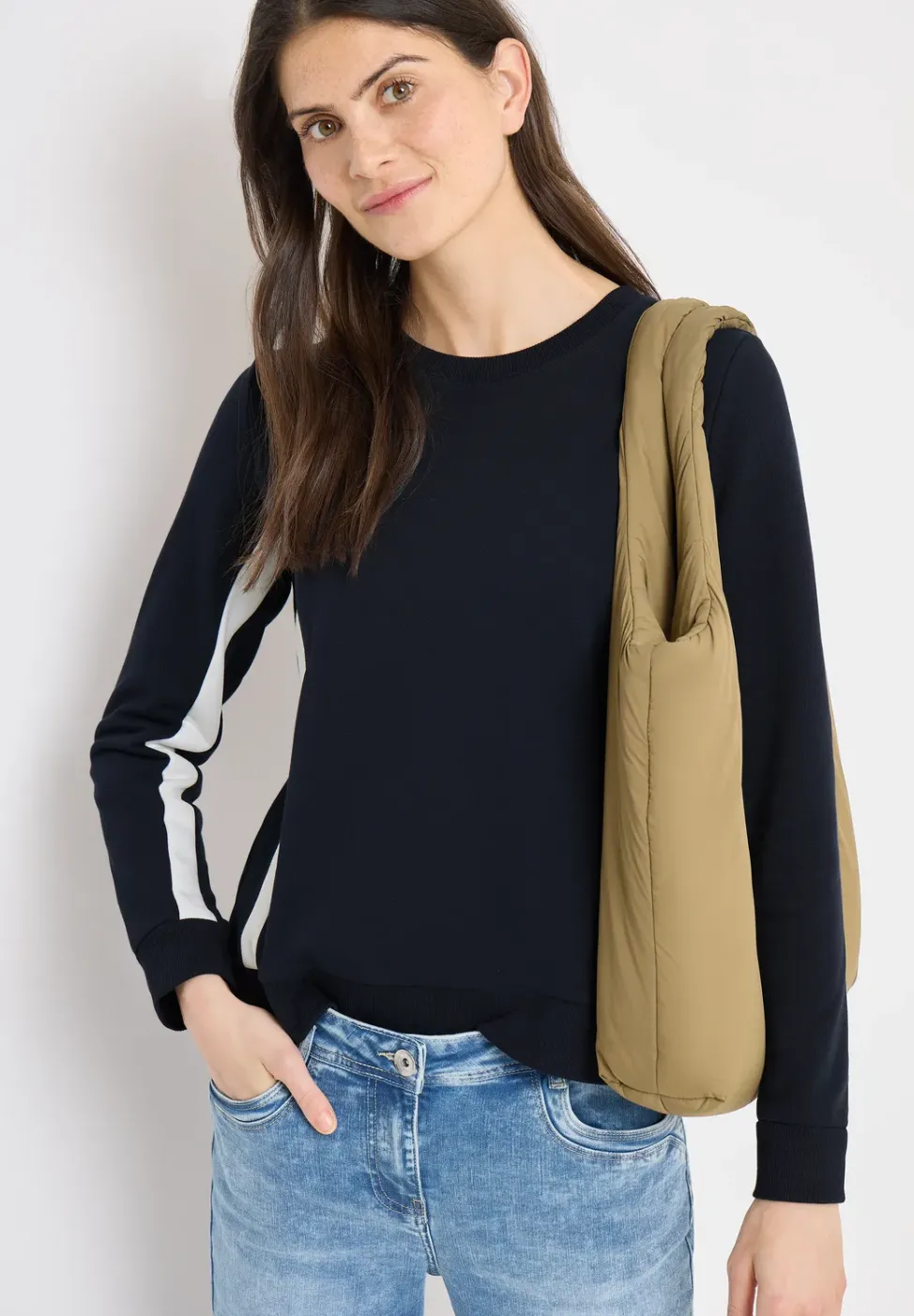Sweatshirt mit Colorblock Details