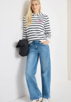 Sweatshirt mit Kapuze und Chestprint