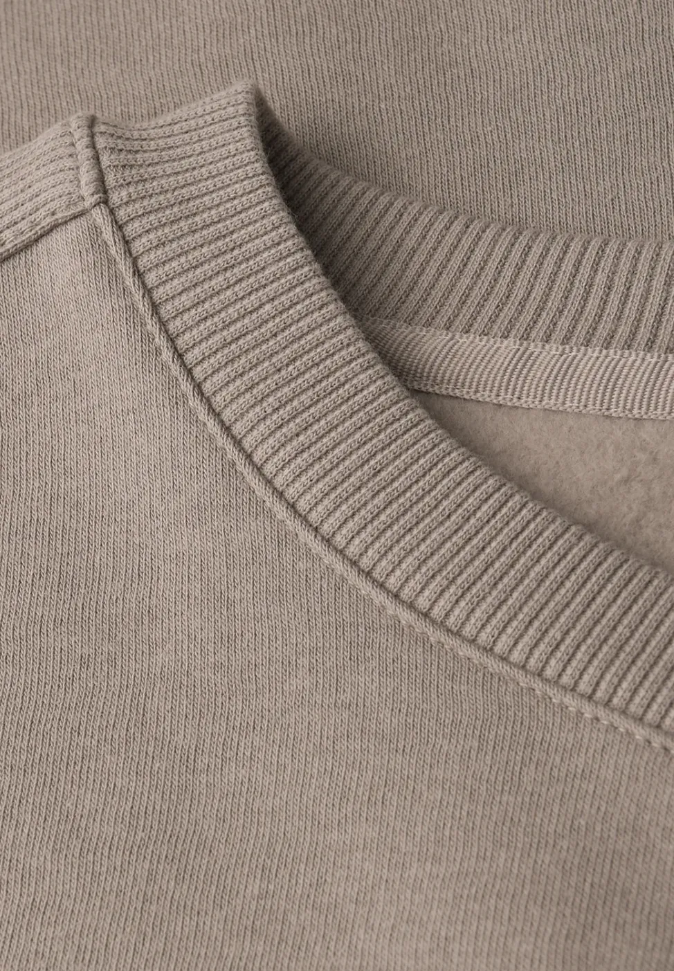 Sweatshirt mit Rippdetail