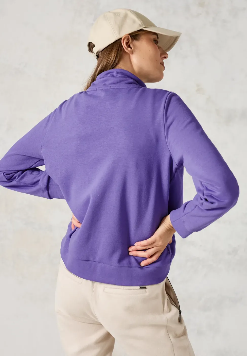 Sweatshirt mit Stickerei