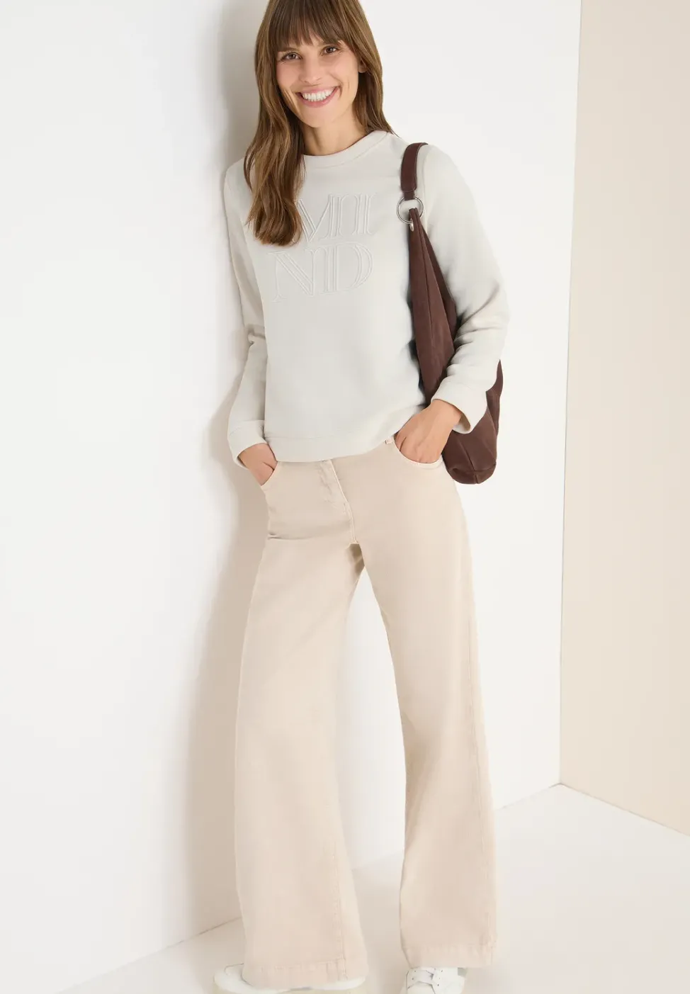 Sweatshirt mit Stickerei