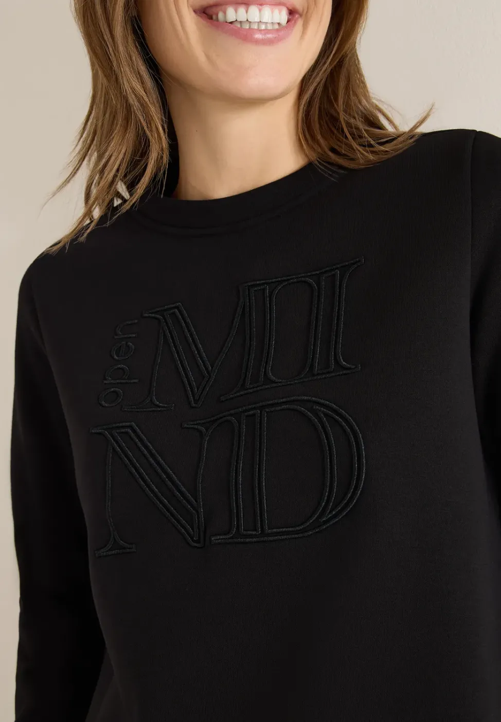 Sweatshirt mit Stickerei