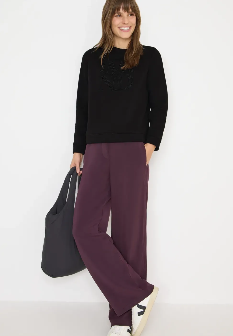 Sweatshirt mit Stickerei