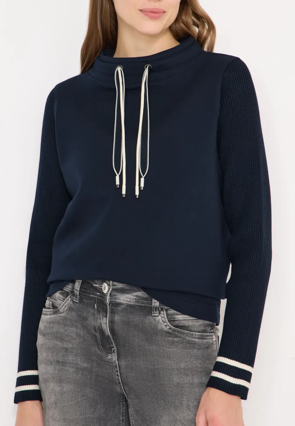 Sweatshirt mit Strickärmeln