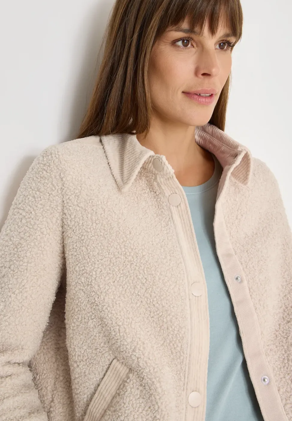 Teddy-Jacke mit Corddetails