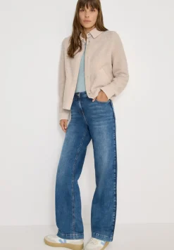 Teddy-Jacke mit Corddetails