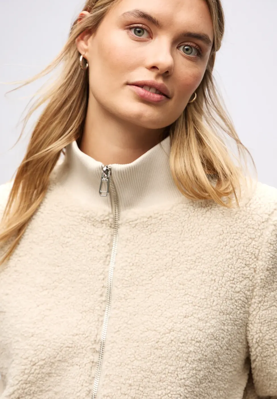 Teddy-Jacke mit Details