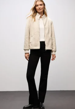 Teddy-Jacke mit Details