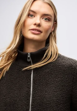 Teddy-Jacke mit Details