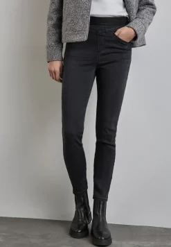 Thermo-Jeggings